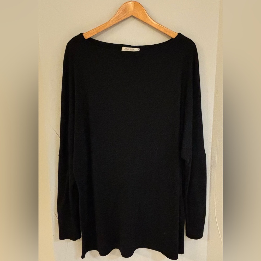 Black Women's Boatneck Long Sleeve Tunic